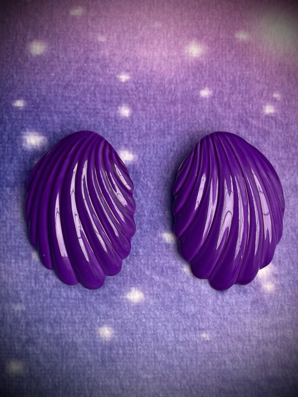 Purple Seashell Lightweight Vintage Post Earrings gold tone
